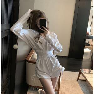 三姑六奶淫中秋视频大全免费观看
